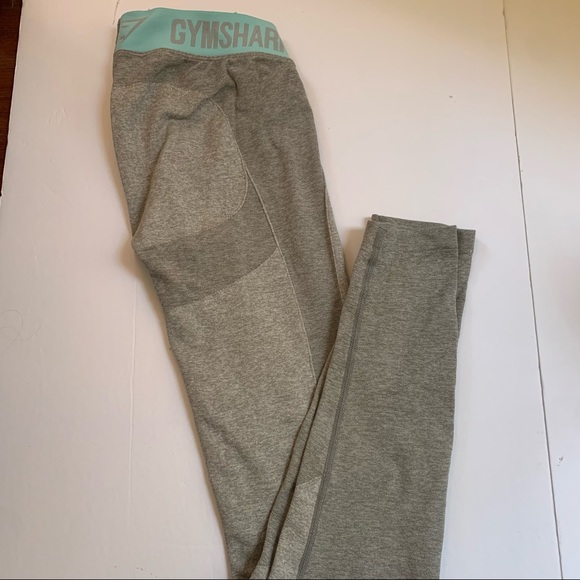 Gymshark •  Small Compression Leggings - Picture 2 of 2